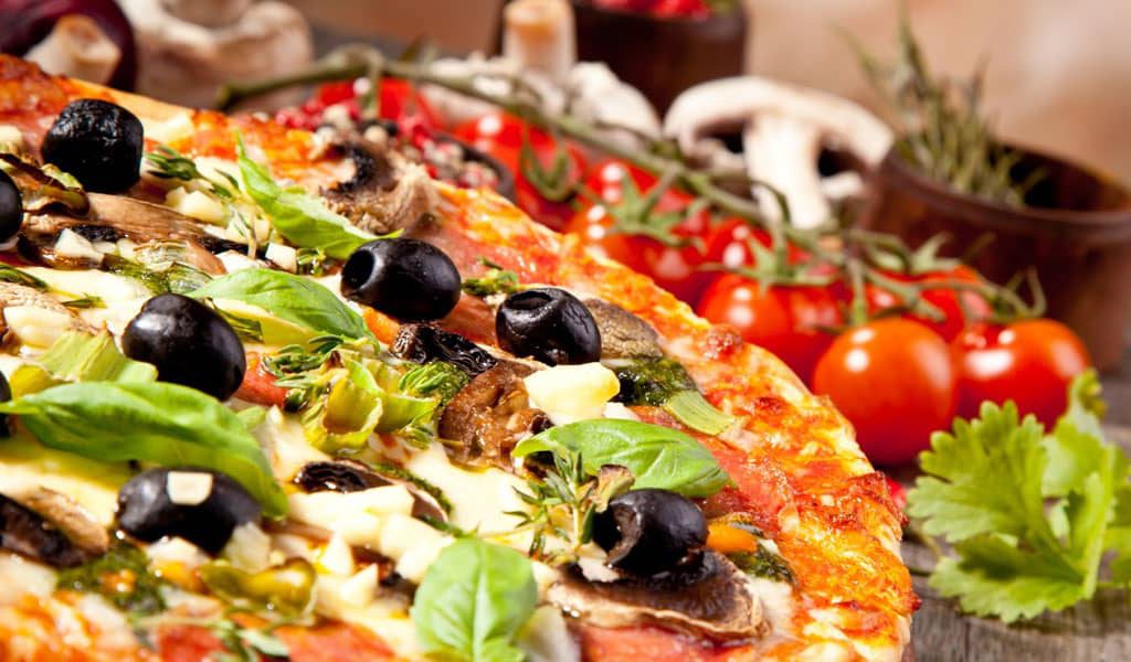 Pzza Recipe, Make delicious Pzza at Your Home
